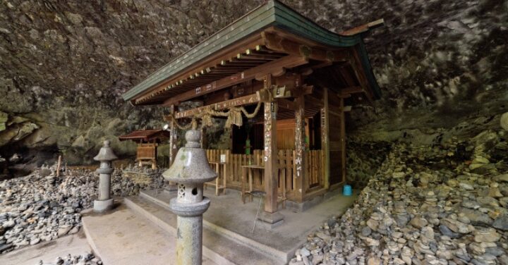天岩戸神社 気持ち悪い