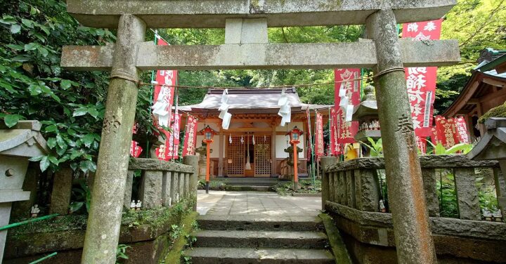 佐助稲荷神社 怖い