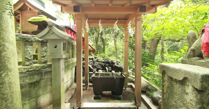 佐助稲荷神社 怖い