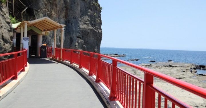 江ノ島 神社 呼ばれる