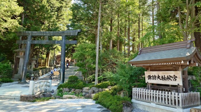 諏訪神社 やばい