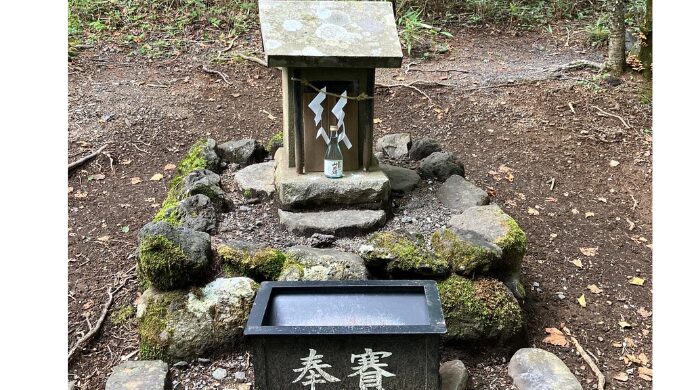 新屋山神社 怖い