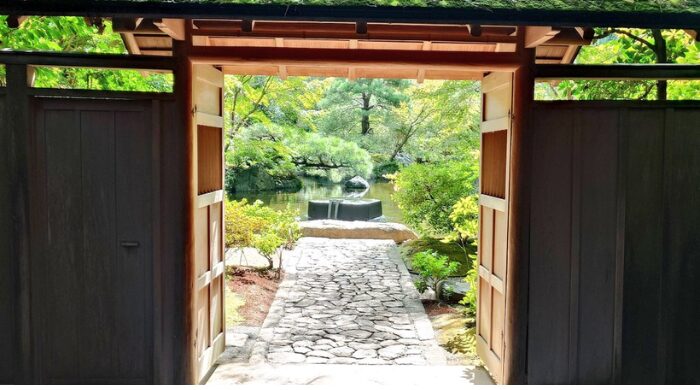 寒川神社 怖い
